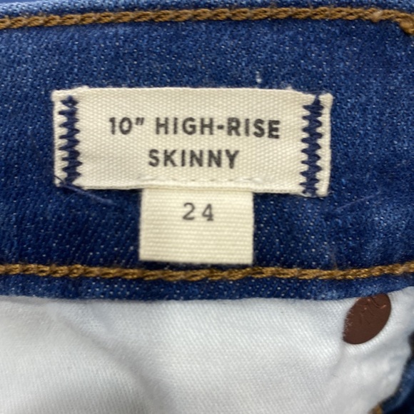 Madewell 10" High-Rise Skinny Jeans in Hanna Wash 24 - Picture 4 of 11